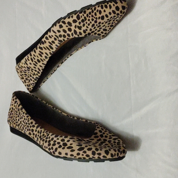 NWOT Me Too Leopard Women's Arie Flat Slipon - Picture 2 of 7